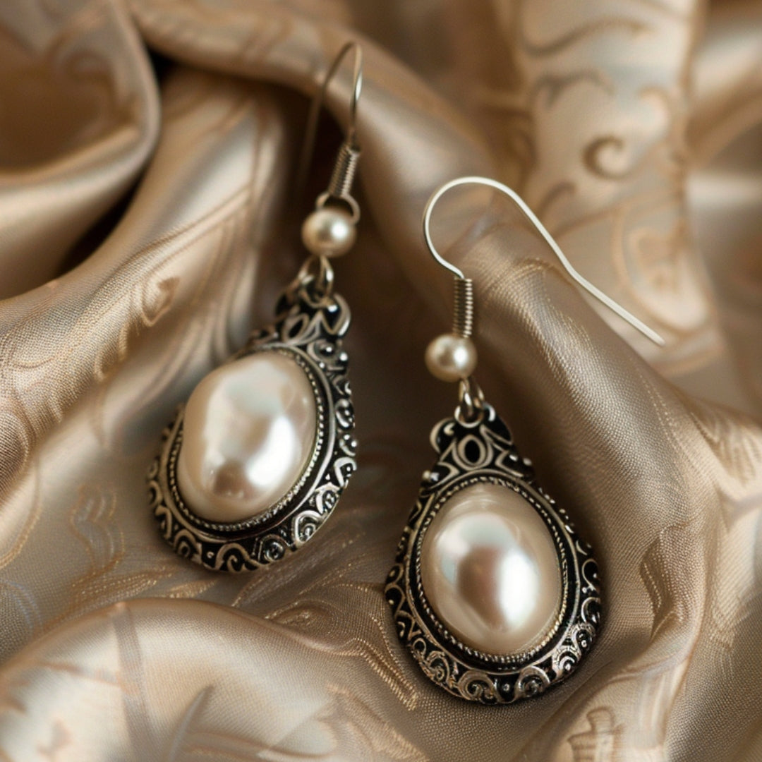Charming Silver Earring for Any Occasion