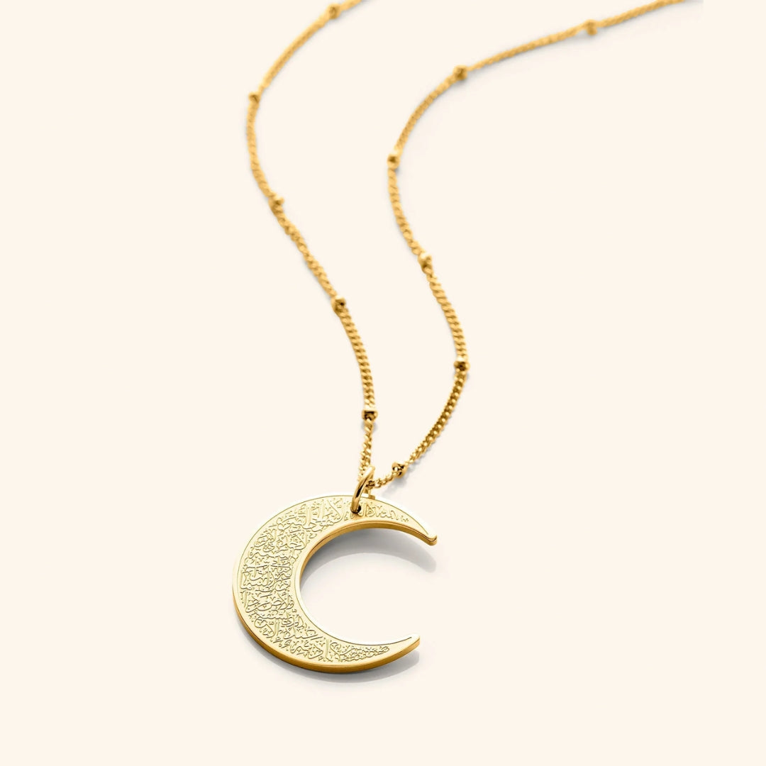 Beautiful Gold Necklace with Unique Style
