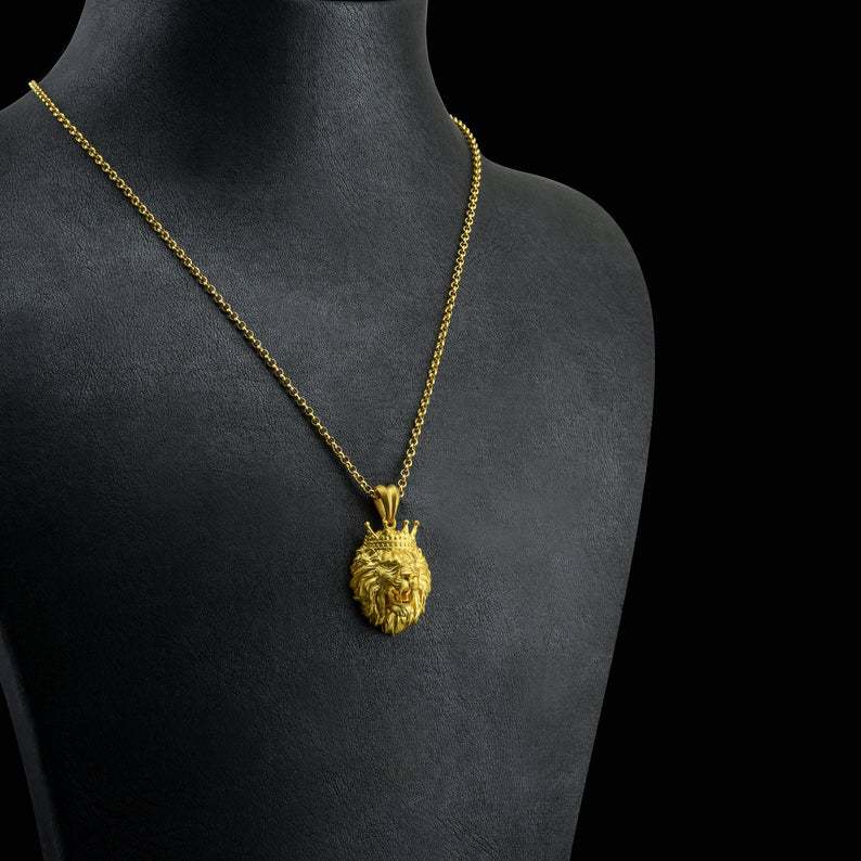 Beautiful Gold Necklace with Unique Style