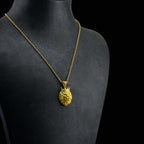 Beautiful Gold Necklace with Unique Style