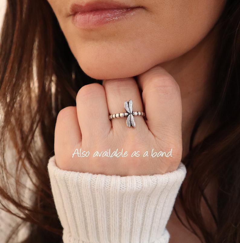 Charming Silver Ring for Any Occasion