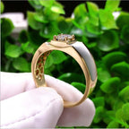 Classic Gold Ring with Timeless Appeal