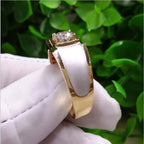 Classic Gold Ring with Timeless Appeal