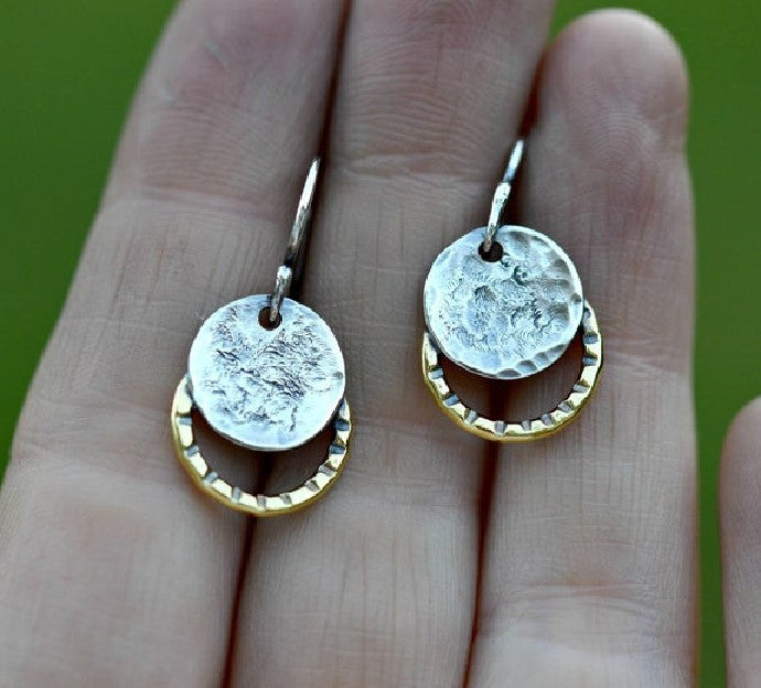 Charming Earring for Any Occasion