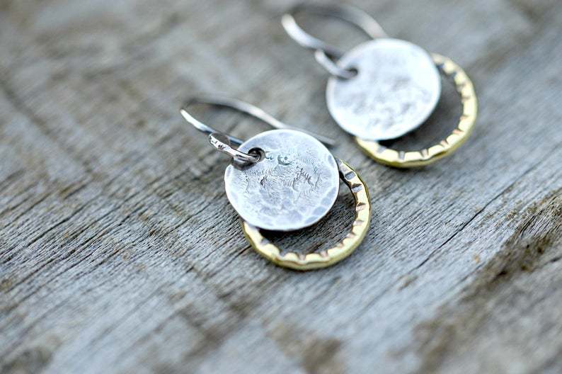 Charming Earring for Any Occasion