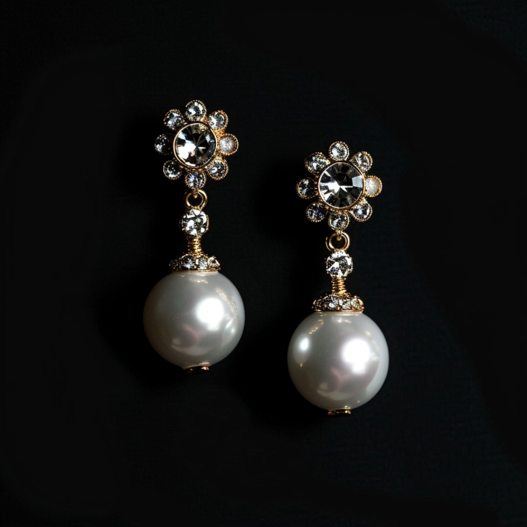 Beautiful Pearl Earring with Unique Style
