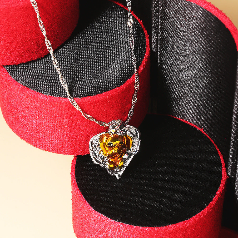 Beautiful Gold Necklace with Unique Style