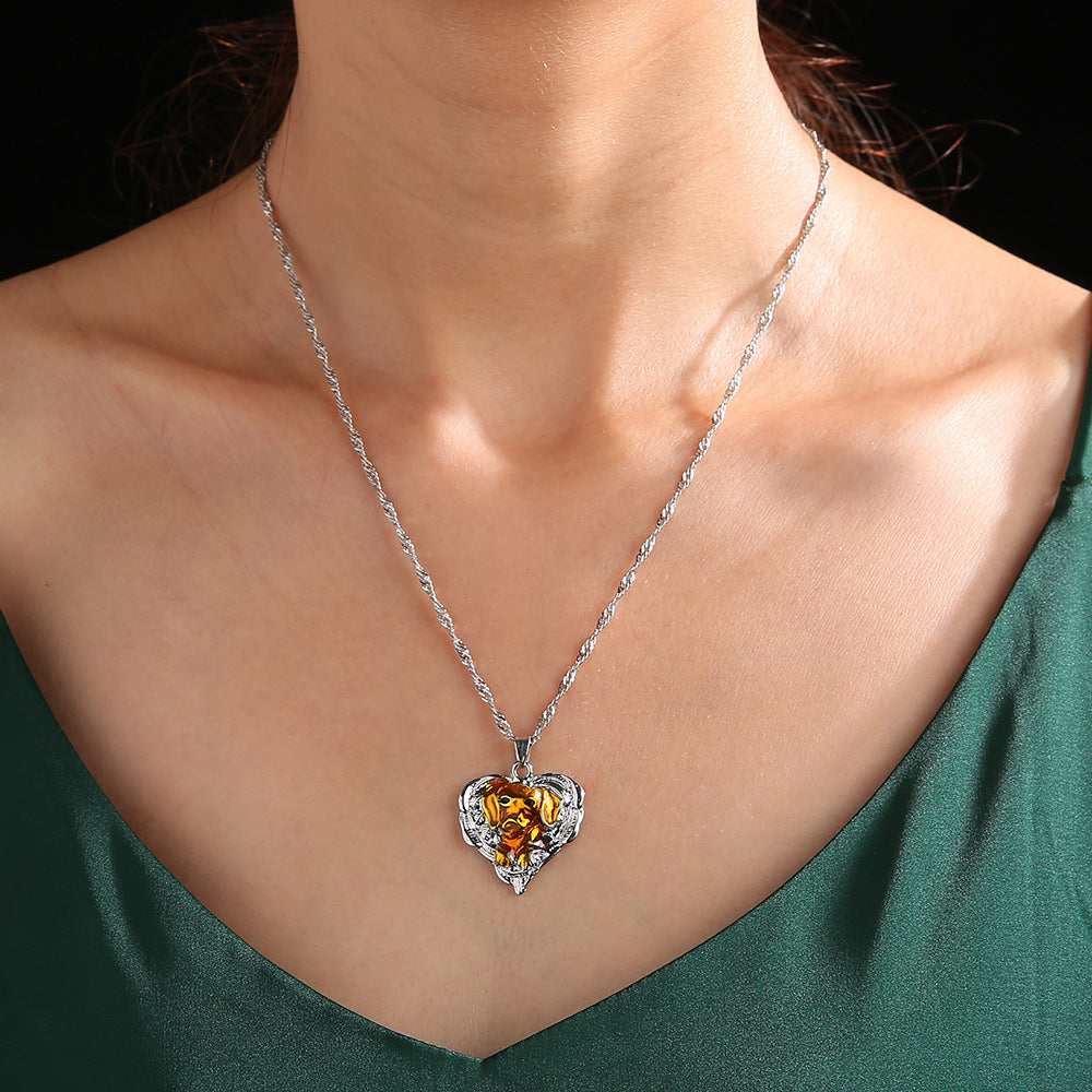 Beautiful Gold Necklace with Unique Style