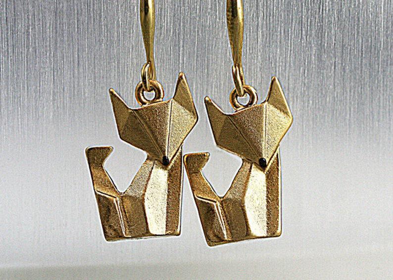 Elegant Gold Earring for Every Occasion