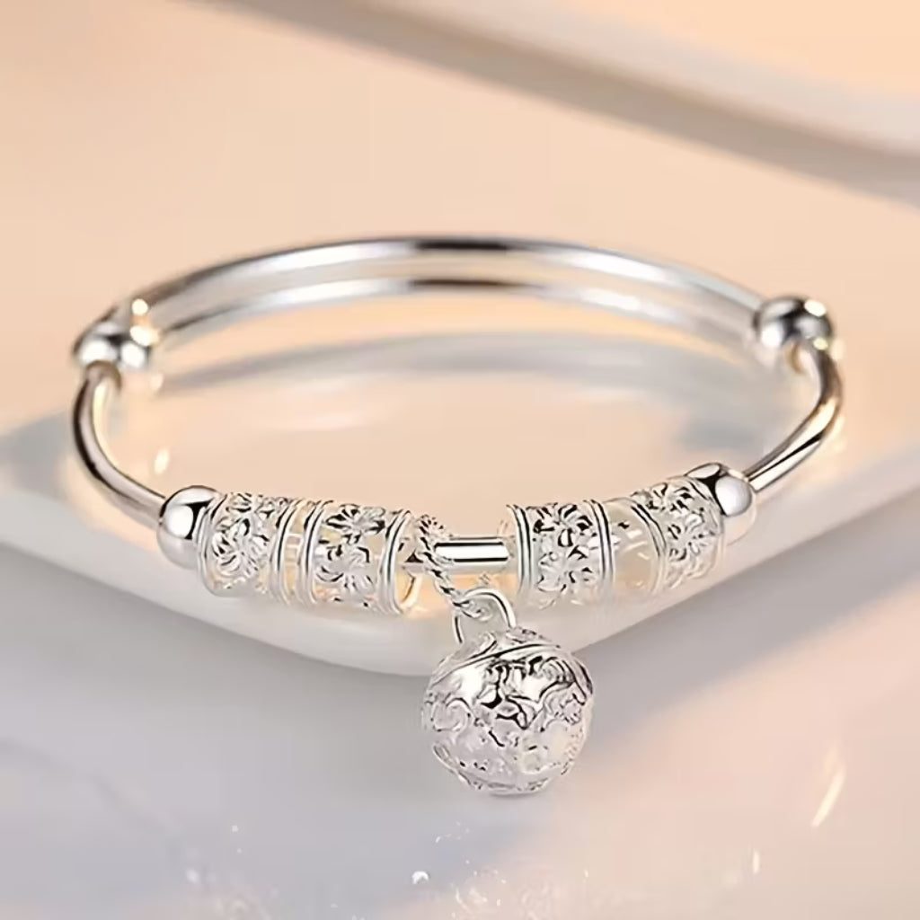 Beautiful Silver Bracelet with Unique Style