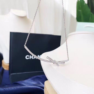 Beautiful Gold Necklace with Unique Style