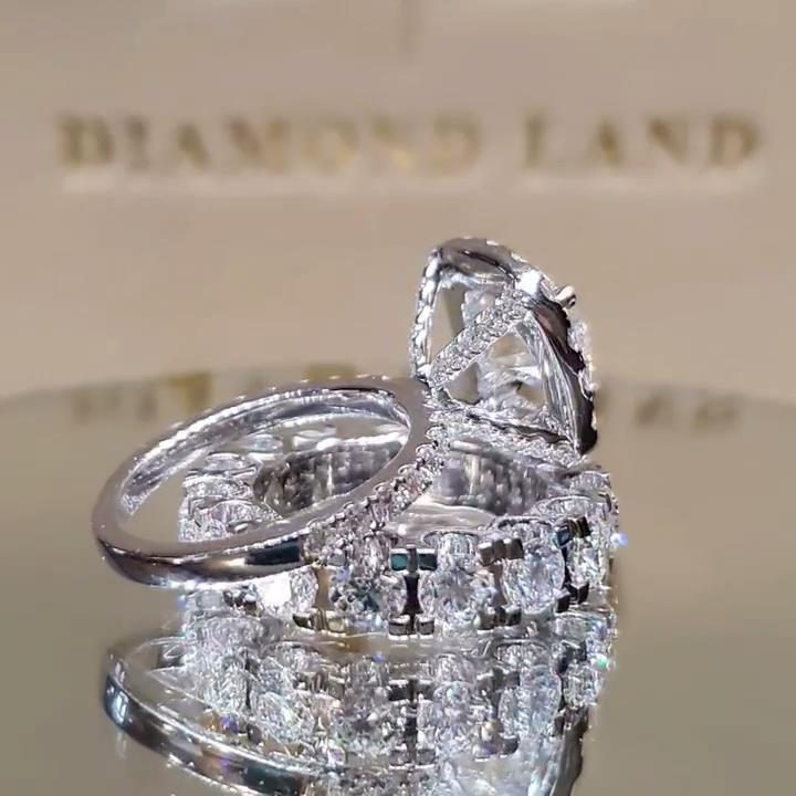 Beautiful Ring with Unique Style