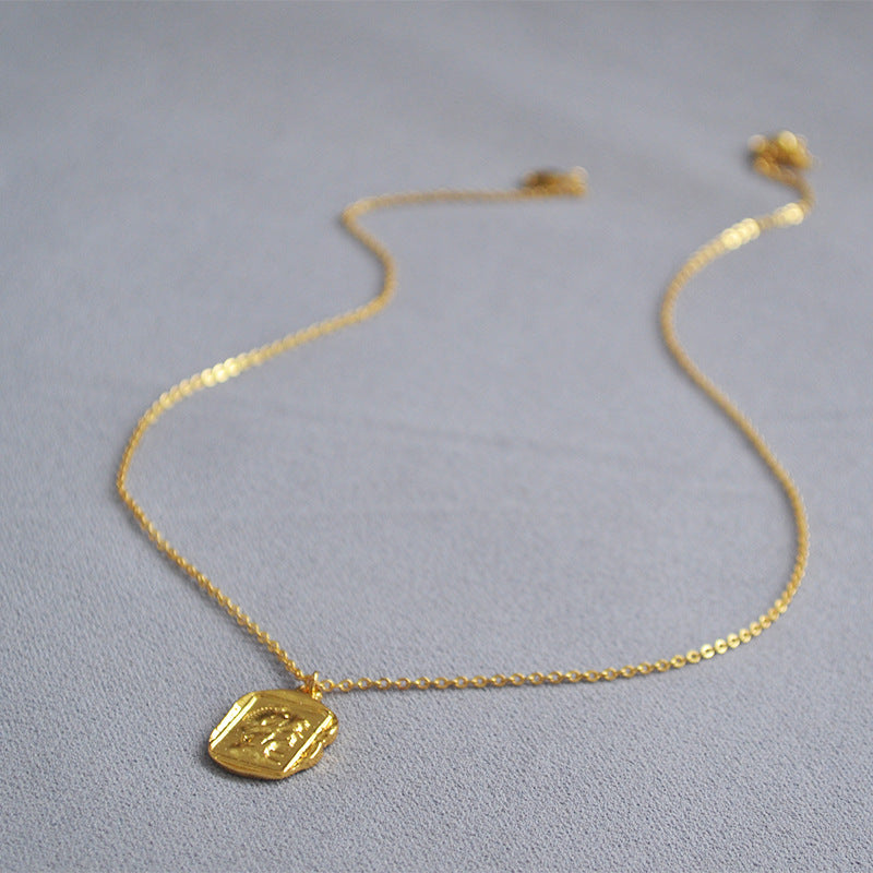 Beautiful Gold Necklace with Unique Style