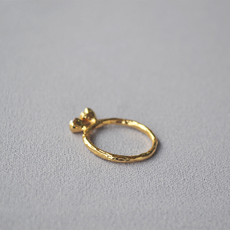 Beautiful Pearl Ring with Unique Style