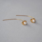 Beautiful Pearl Earring with Unique Style