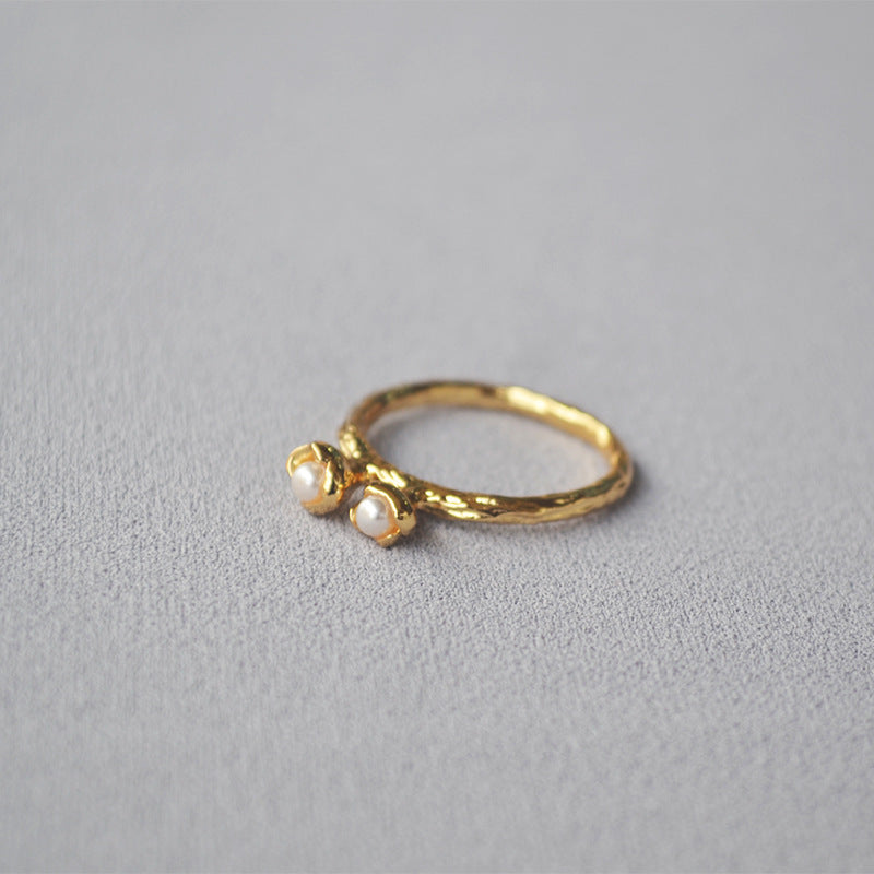 Beautiful Pearl Ring with Unique Style