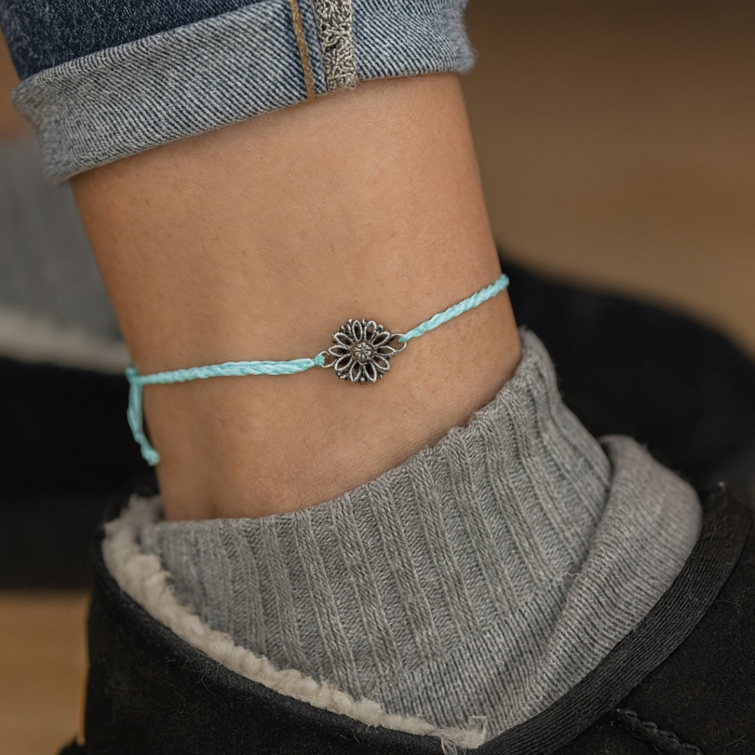 Beautiful Silver Bracelet with Unique Style