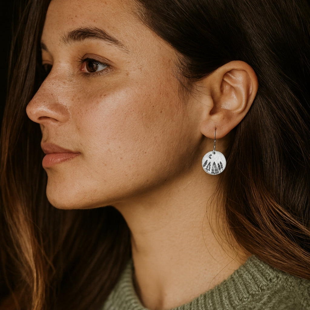 Charming Earring for Any Occasion