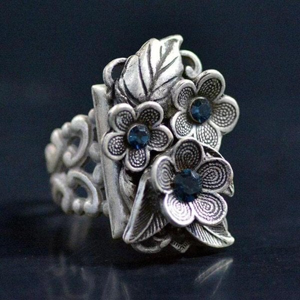 Charming Ring for Any Occasion