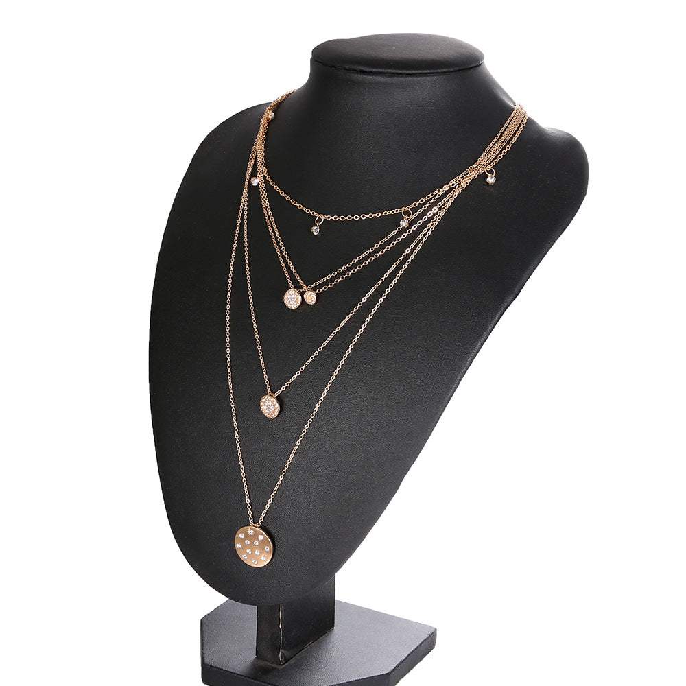 Beautiful Pearl Necklace with Unique Style