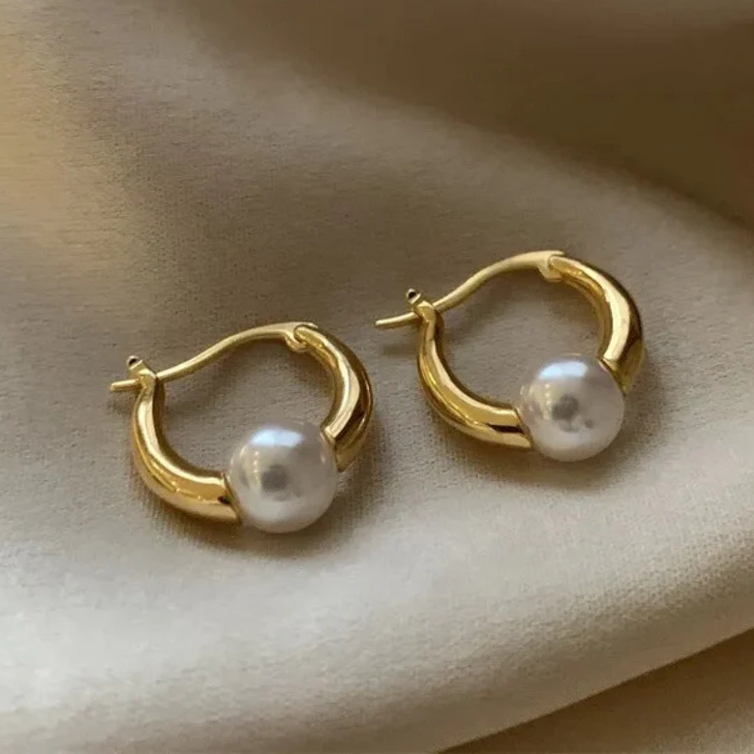 Beautiful Pearl Earring with Unique Style