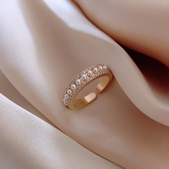 Beautiful Gold Ring with Unique Style