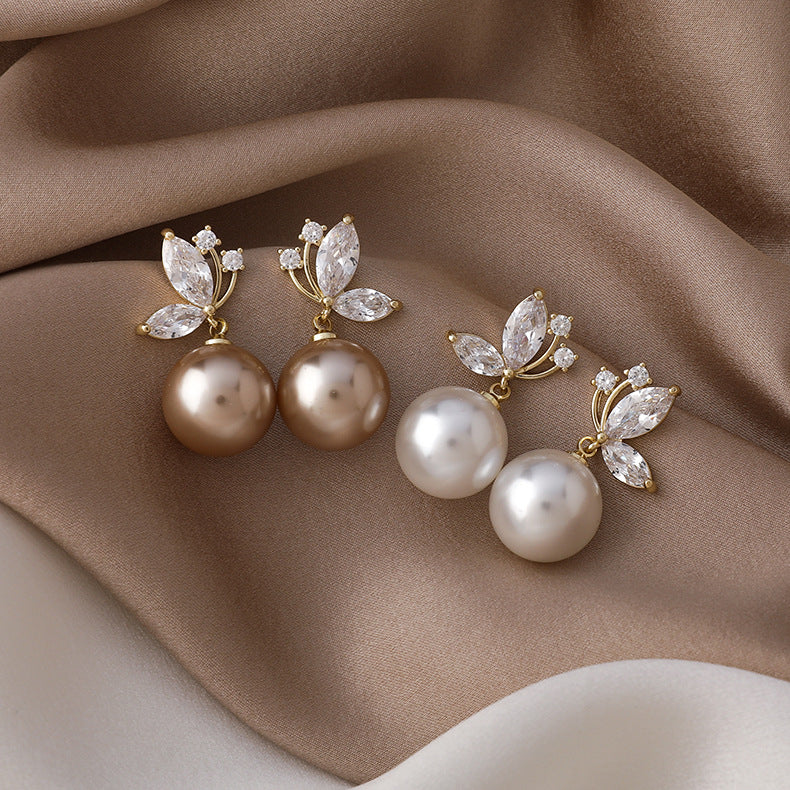 Delicate Artisan Pearl Earring