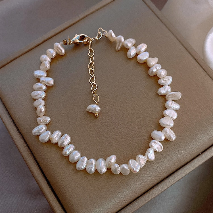 Charming Pearl Bracelet for Any Occasion