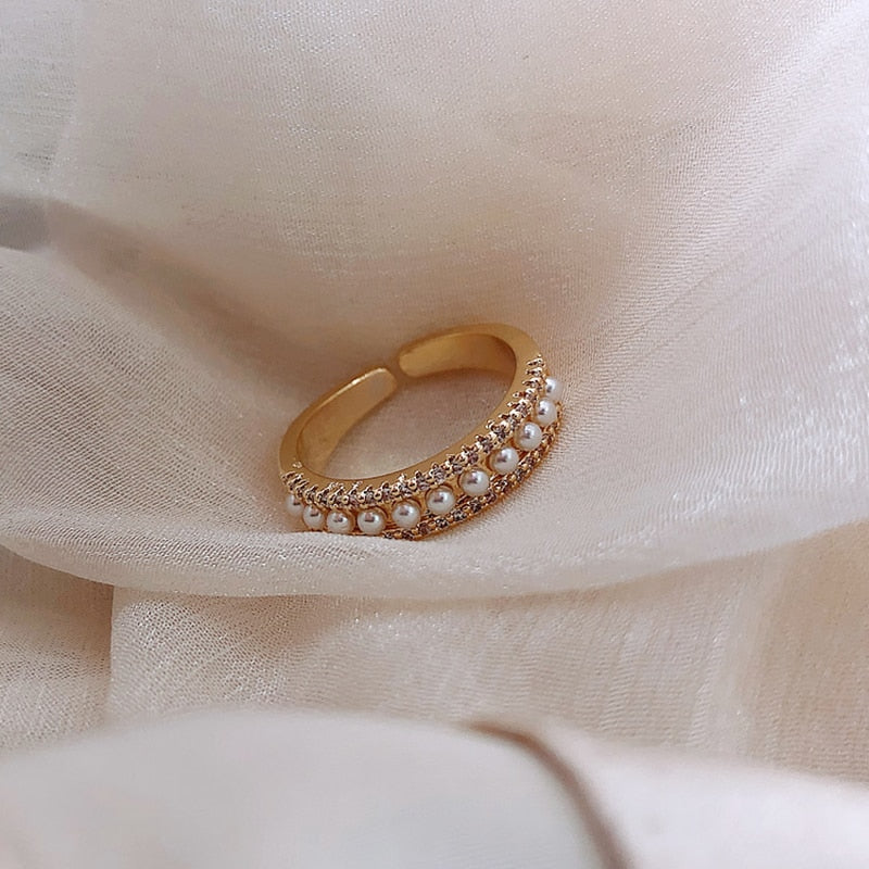 Beautiful Gold Ring with Unique Style