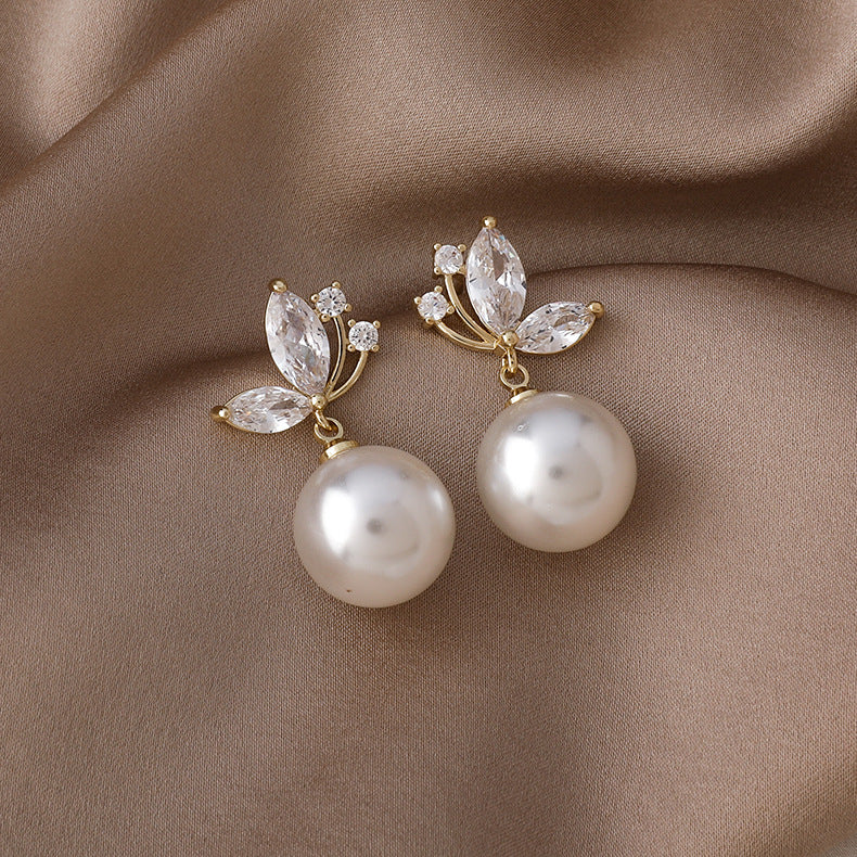 Delicate Artisan Pearl Earring