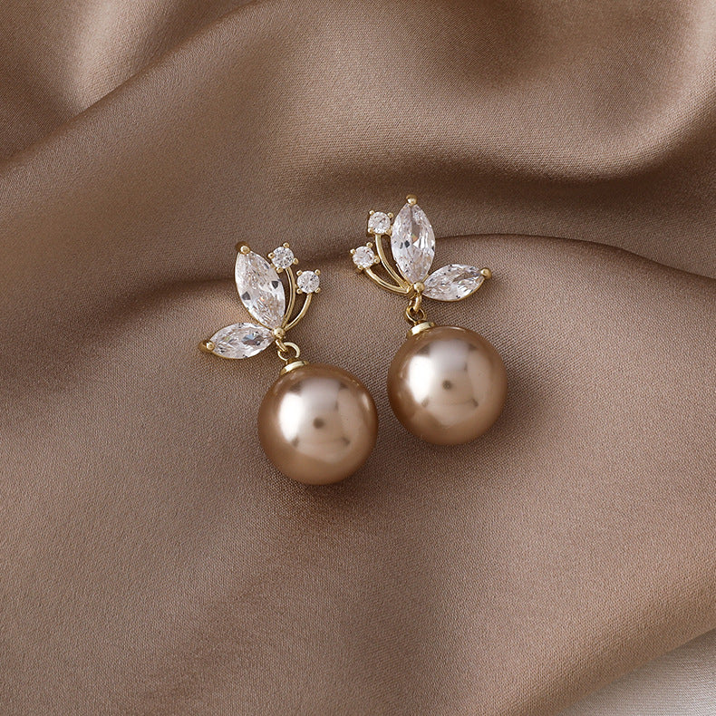 Delicate Artisan Pearl Earring