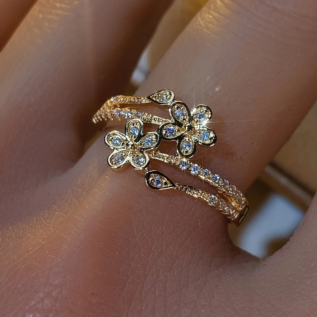 Romantic Gold Ring for Special Moments