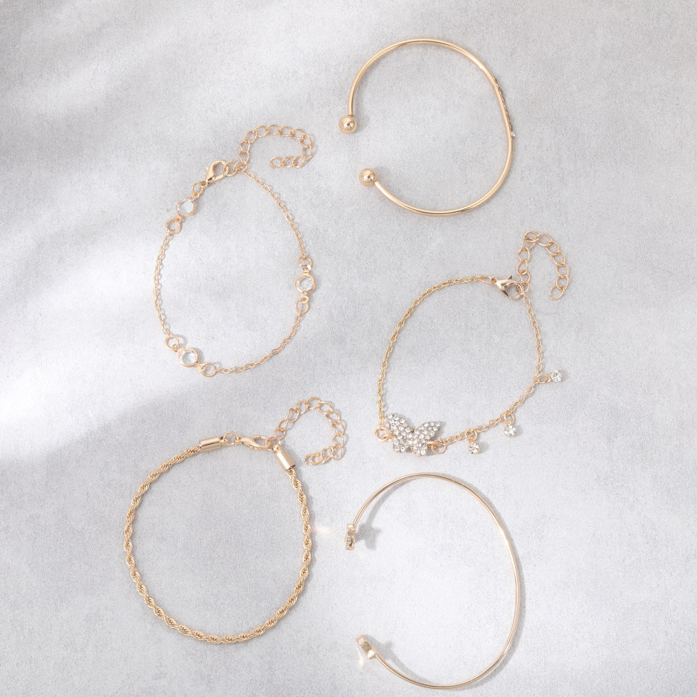 Beautiful Gold Bracelet with Unique Style