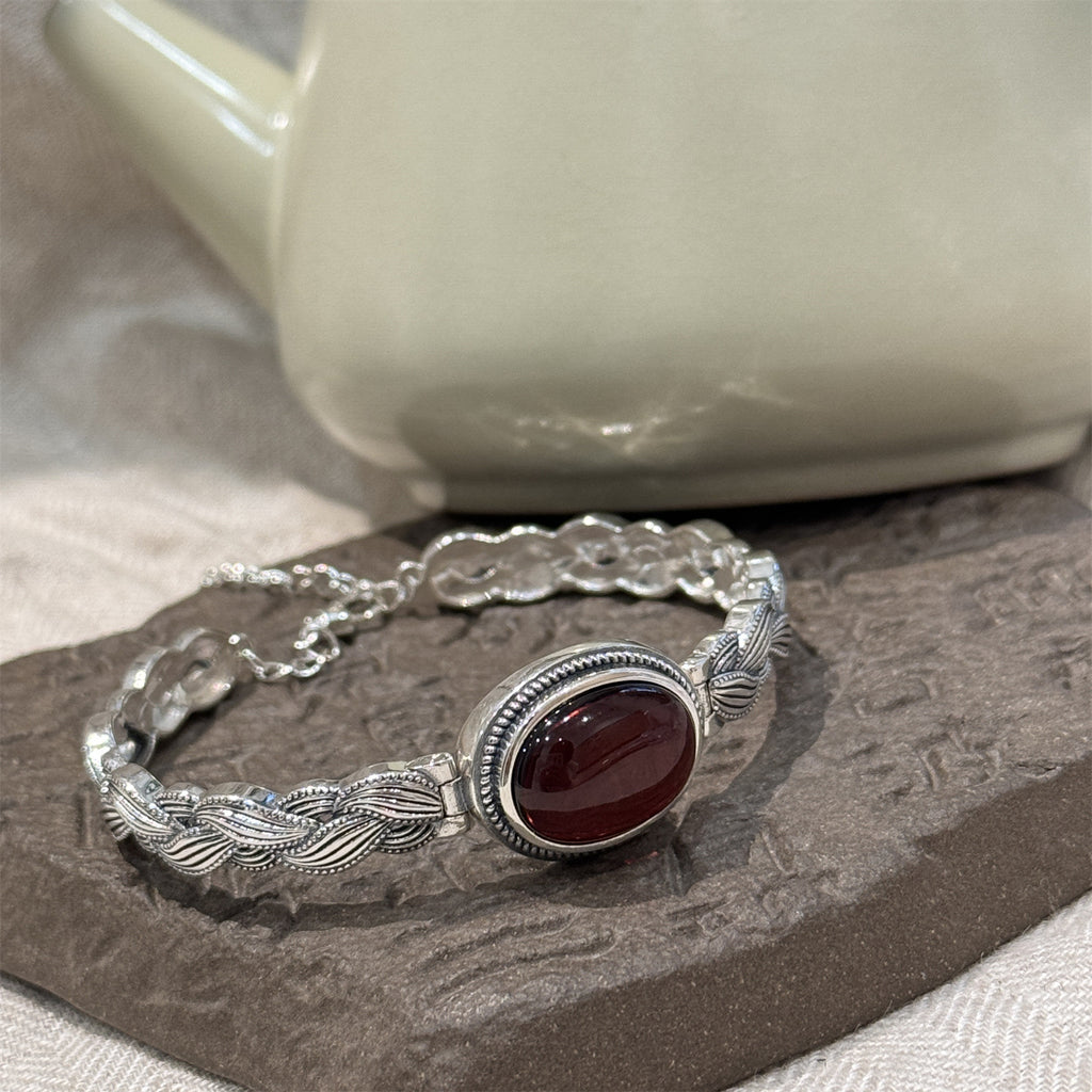 Beautiful Silver Bracelet with Unique Style