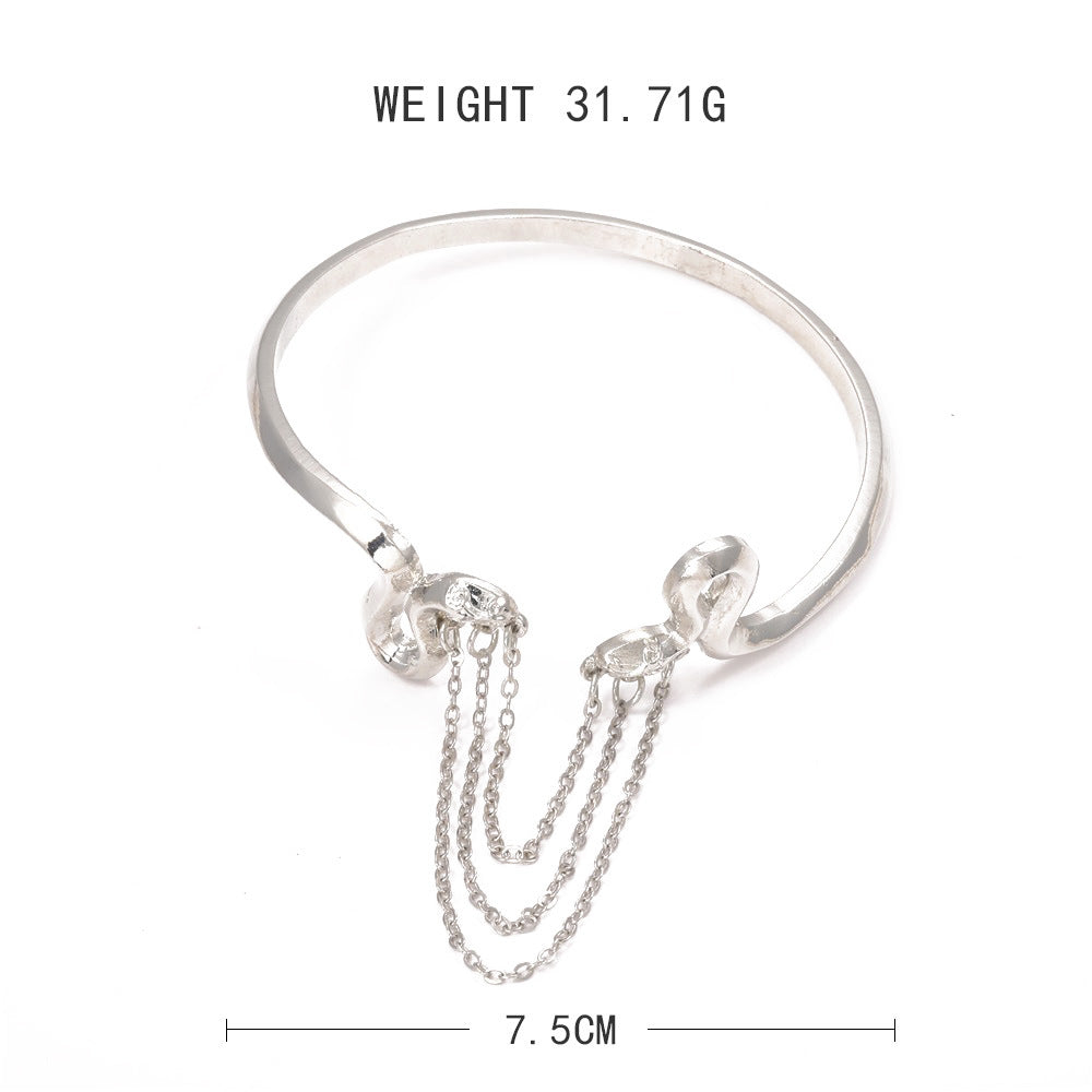 Beautiful Bracelet with Unique Style