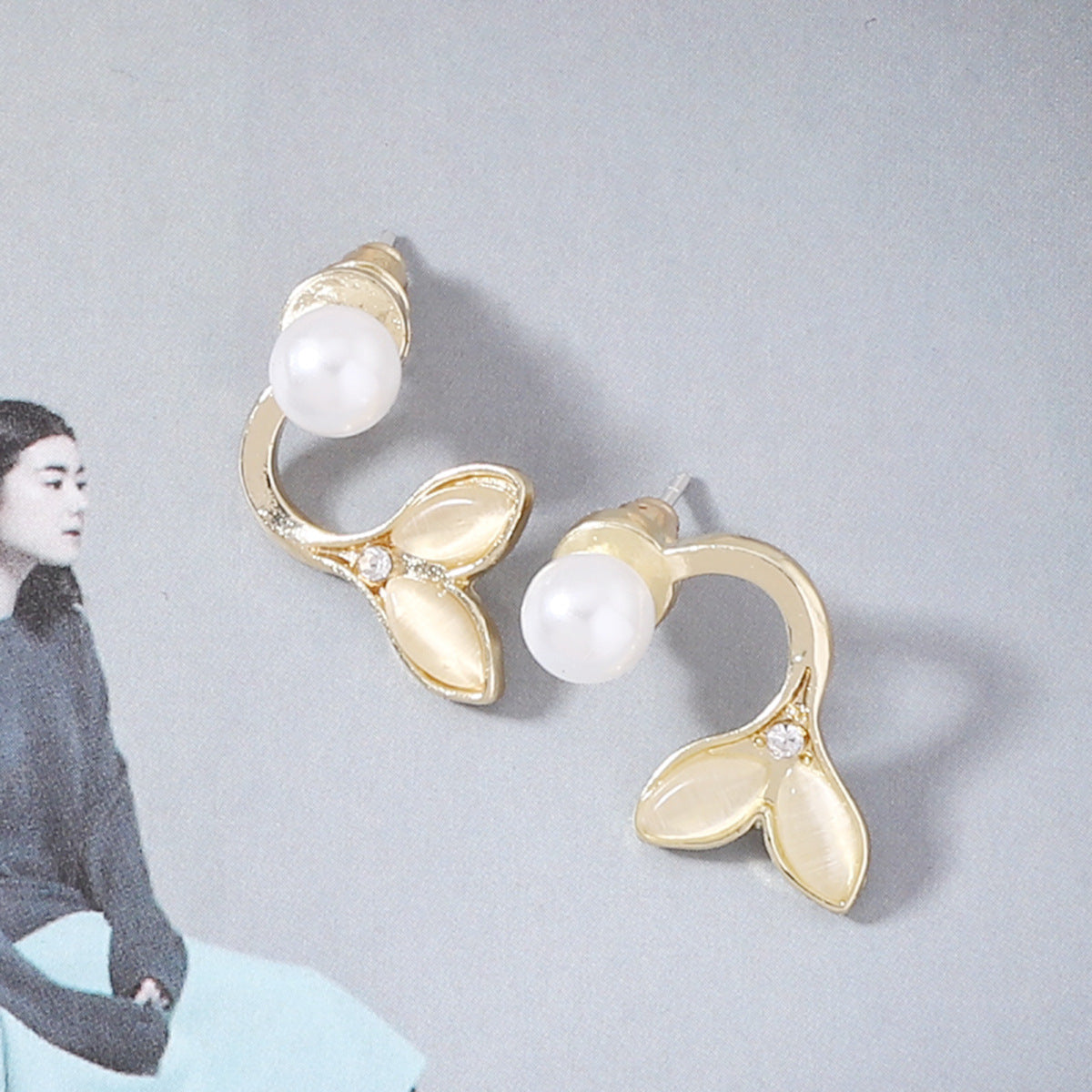 Charming Pearl Earring for Any Occasion