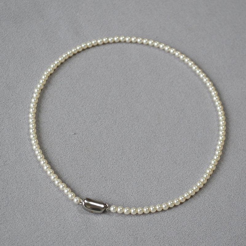 Beautiful Pearl Necklace with Unique Style