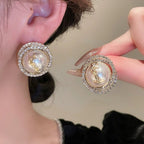 Beautiful Pearl Earring with Unique Style