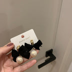 Beautiful Pearl Earring with Unique Style