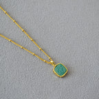Beautiful Gold Necklace with Unique Style