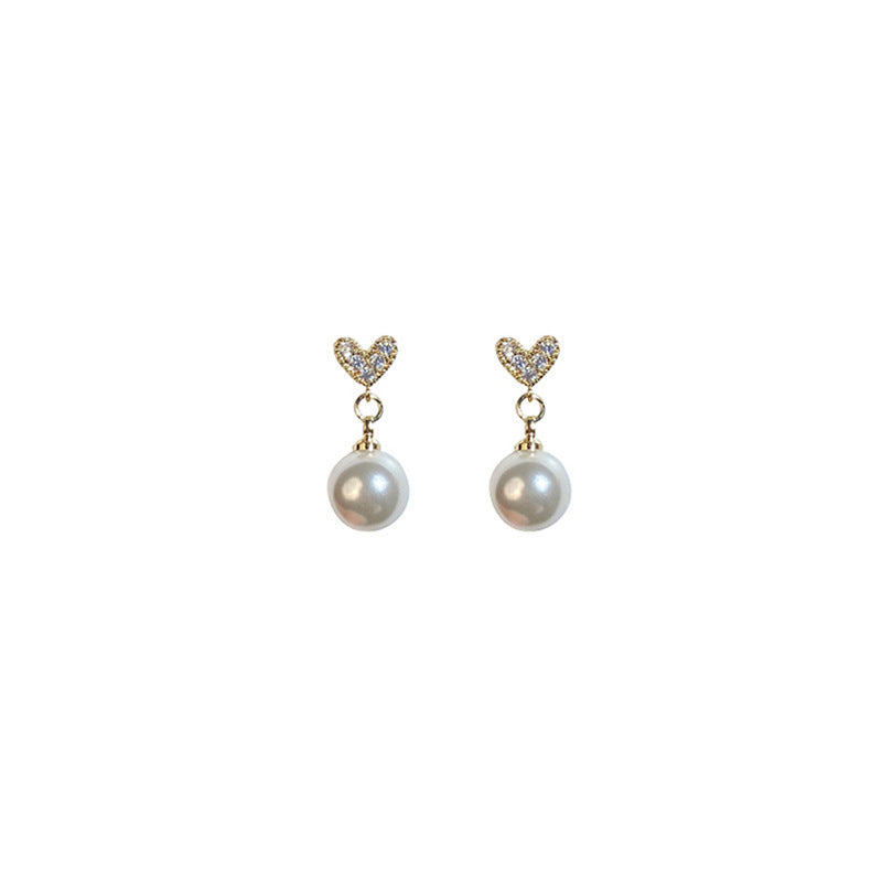 Beautiful Pearl Earring with Unique Style