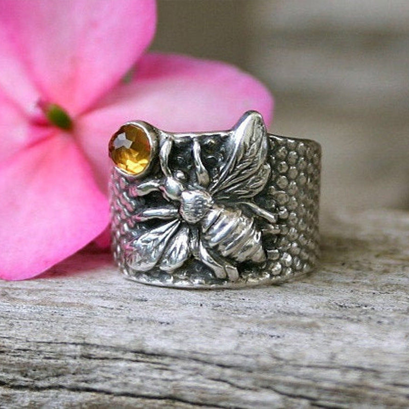 Beautiful Bracelet with Unique Style