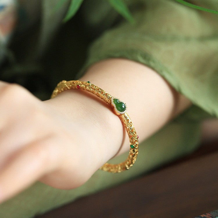 Beautiful Gold Bracelet with Unique Style
