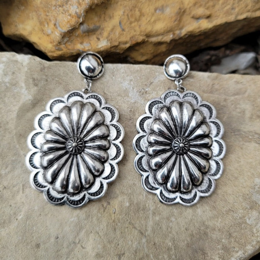 Classic Earring with Timeless Appeal
