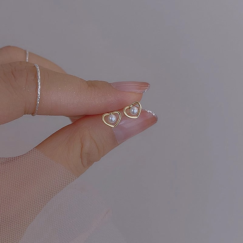 Charming Pearl Earring for Any Occasion