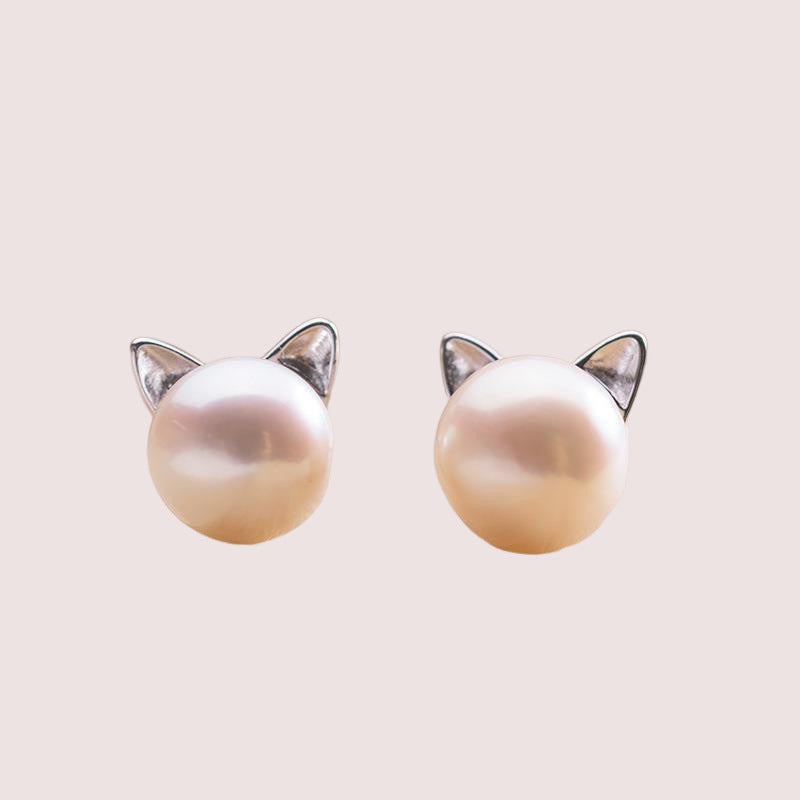 Charming Pearl Earring for Any Occasion