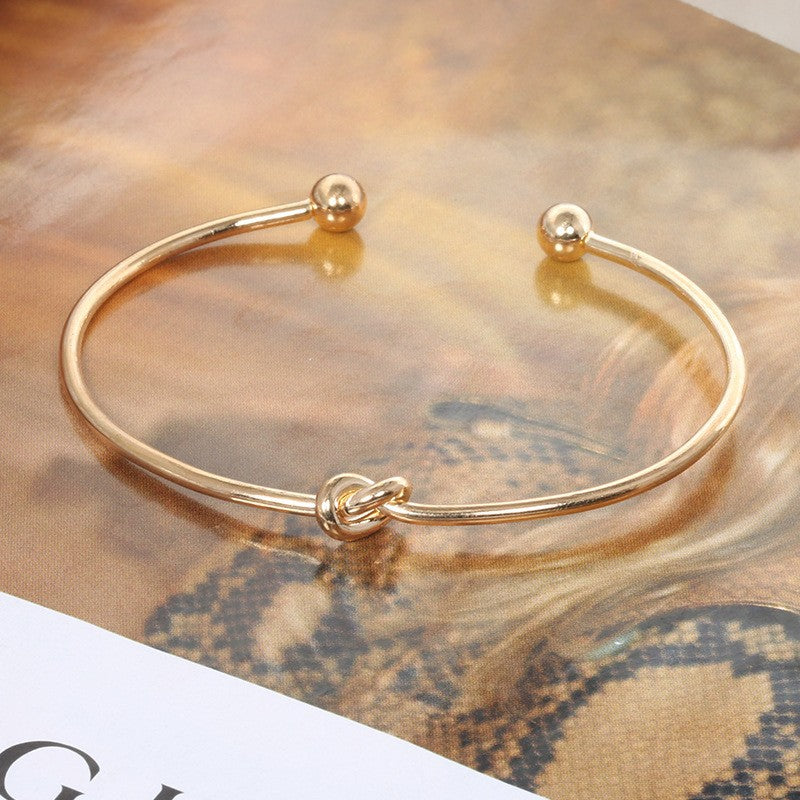 Charming Bracelet for Any Occasion
