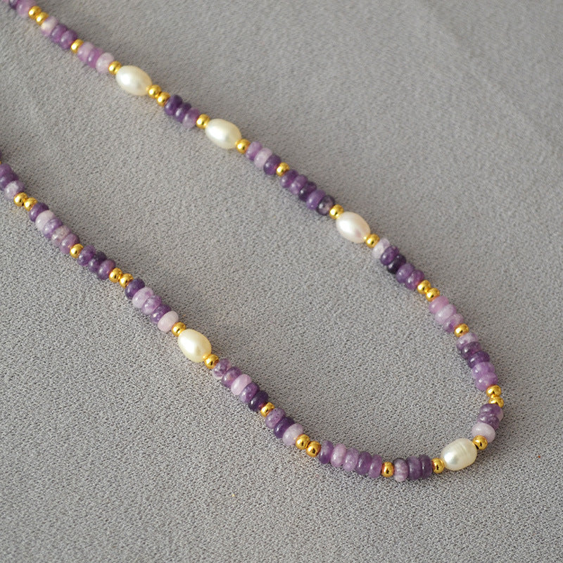 Beautiful Pearl Necklace with Unique Style