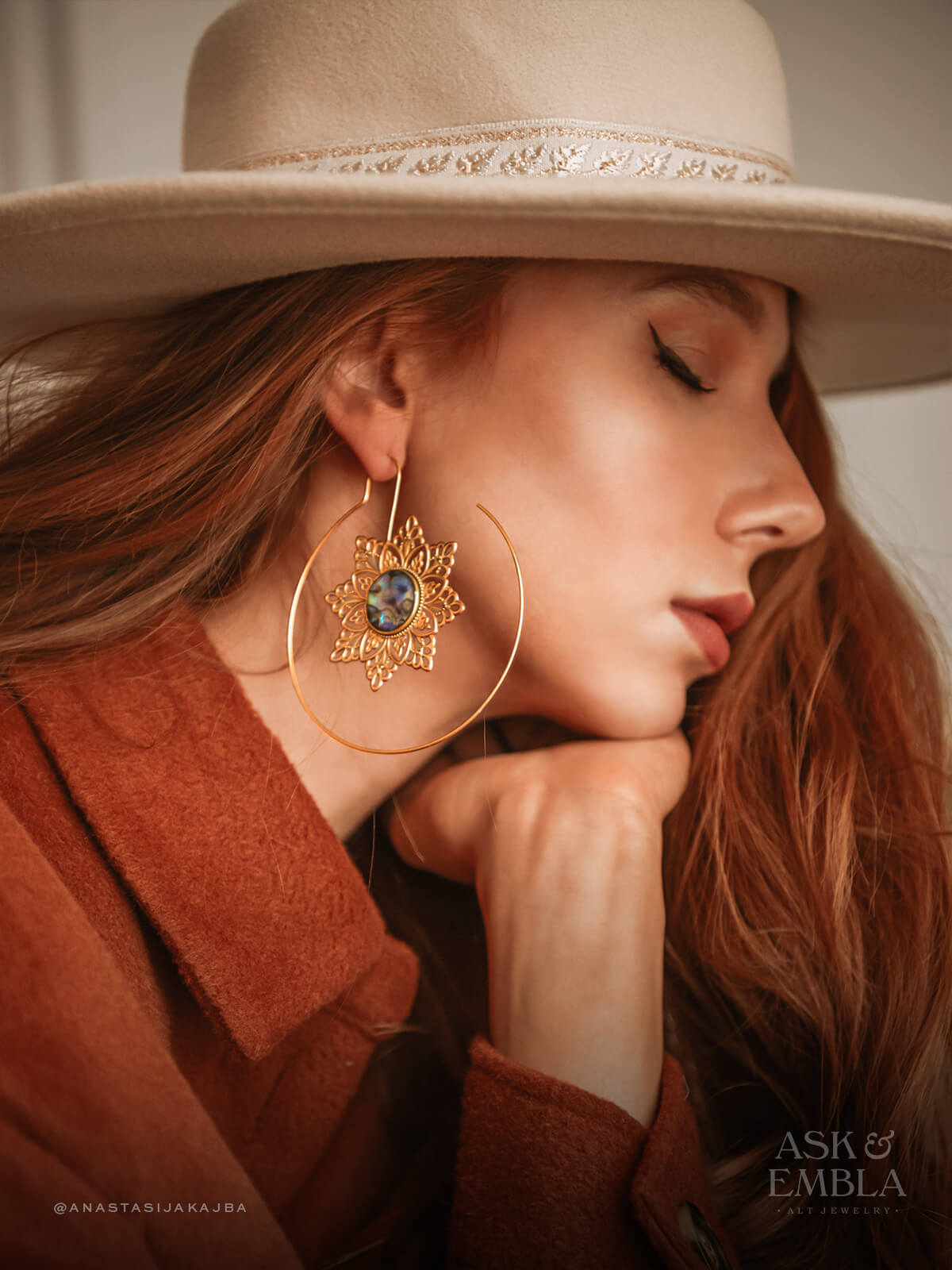 Classic Earring with Timeless Appeal