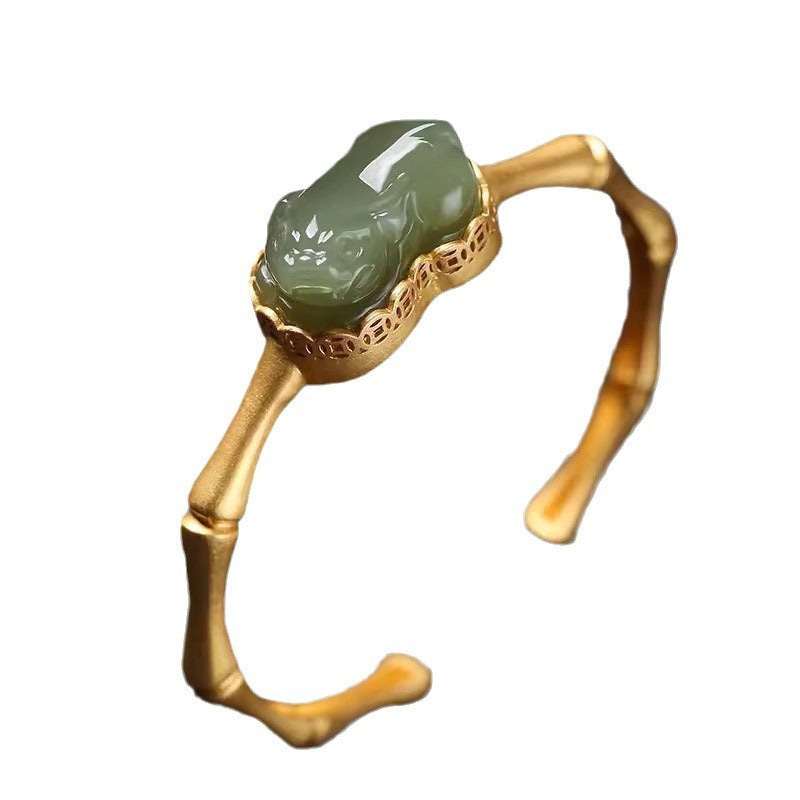 Beautiful Gold Bracelet with Unique Style